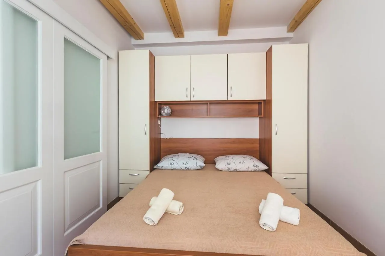 Vinea App Umag -Withe Br. 2 Apartment Croatia